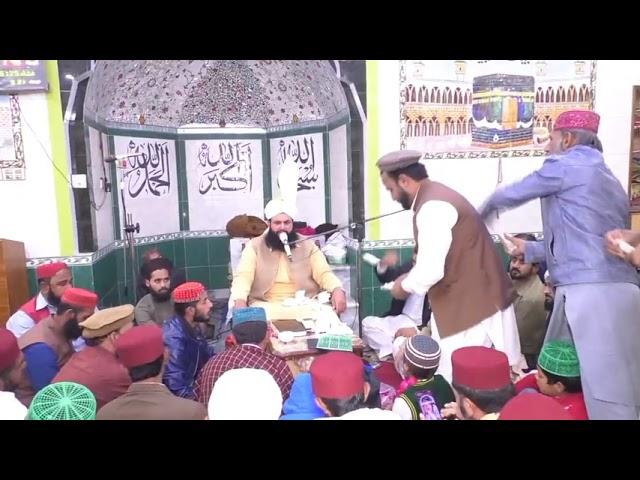 PEER SULTAN SHAMS UL AREFEEN SAHAB MEHFIL SHARIF IN BARKA KALAN BARKI ROAD LAHORE DATA KI NAGRI