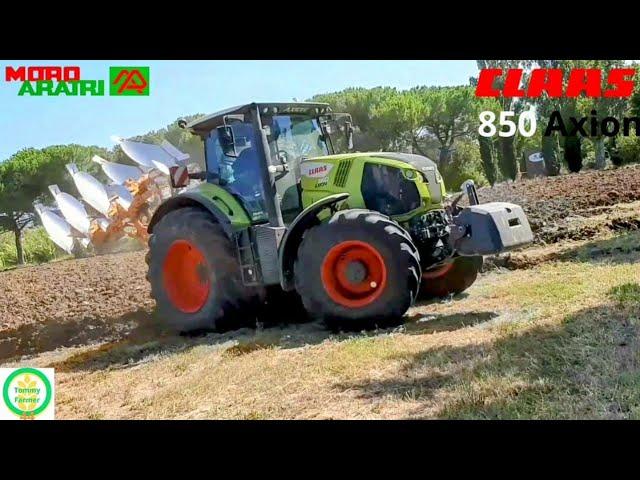 Claas 850 Axion plowing whit Moro Aratri