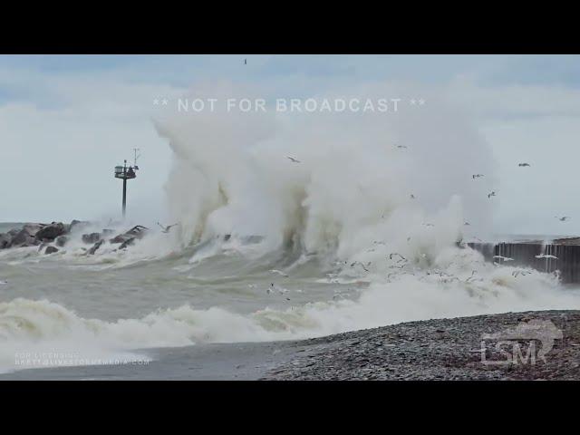 01-01-2025 Erie, Pennsylvania - Heavy Snow Leads to New Years Travel Issues - Huge Waves Lake Erie