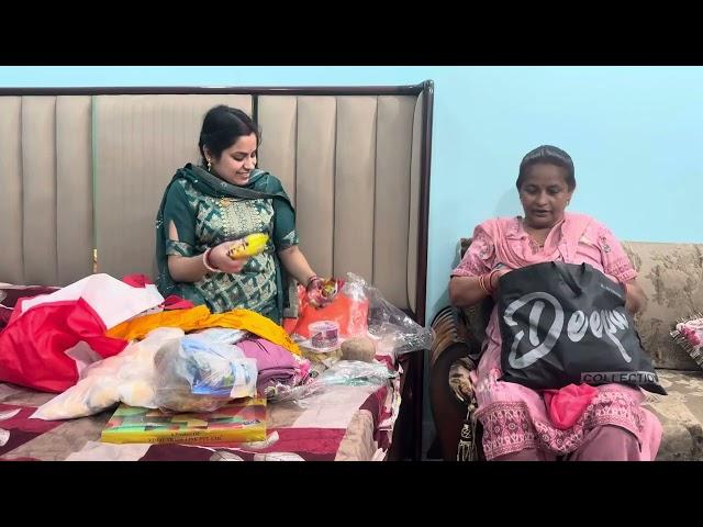 Kya Kya Aaaya Hai Mere maike kaise Holi Par Mummy ji Ne Kya Bola?
