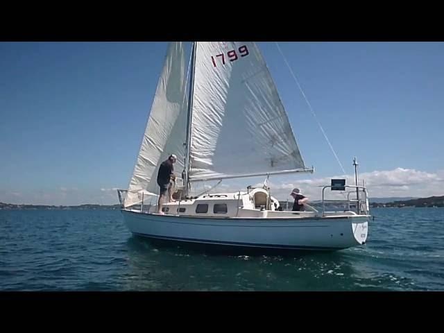 Compass 28 Cruising Yacht - Walkthrough