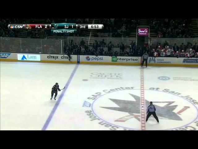 Roberto Luongo denies Patrick Marleau 11/20/14