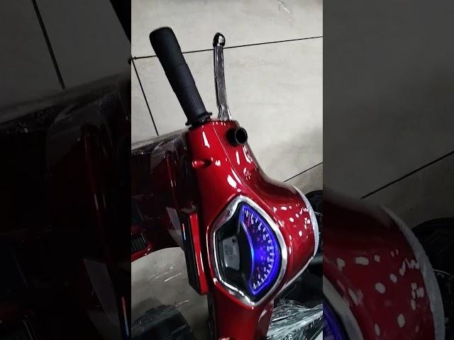 chetak rid on battery operated for kidsKhushi toys Delhi JHANDEWALAN CYCLE MARKET sadarbazar market