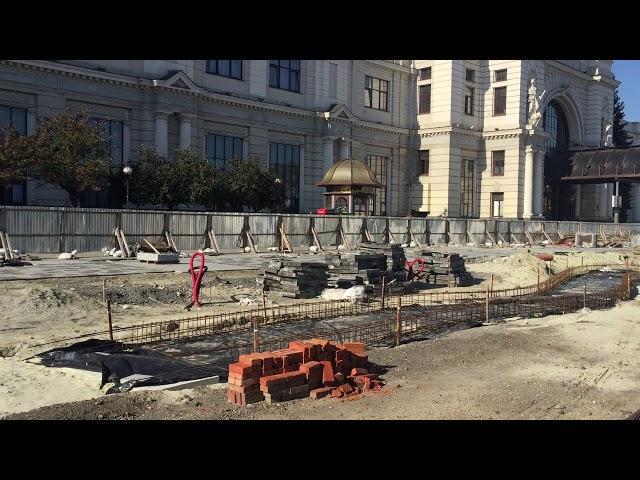 Львів площа Двірцева. Новий фонтан. Діло просуваеться.