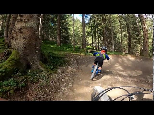 Leogang 2.0 -- Mini Shredder -- 5y/o -- Downhill -- Bikepark