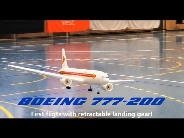 XXL indoor rc Boeing 777 - Crash and first flights with retracts!