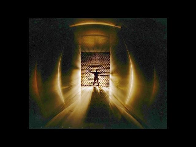 10 hours of white noise: a loud wind tunnel