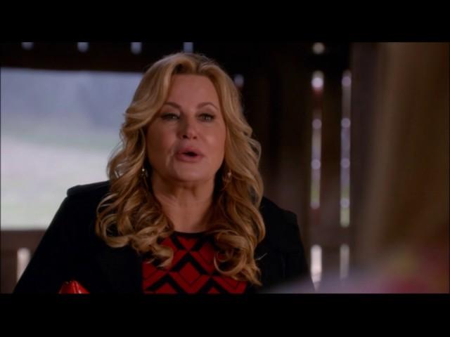 Glee - Brittany's mother wants her to get married in a barn 6x08