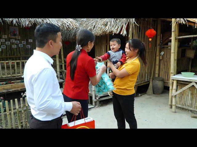 Harvesting sugarcane for sale. The policeman brought his mother to visit. How will Ngoan react?