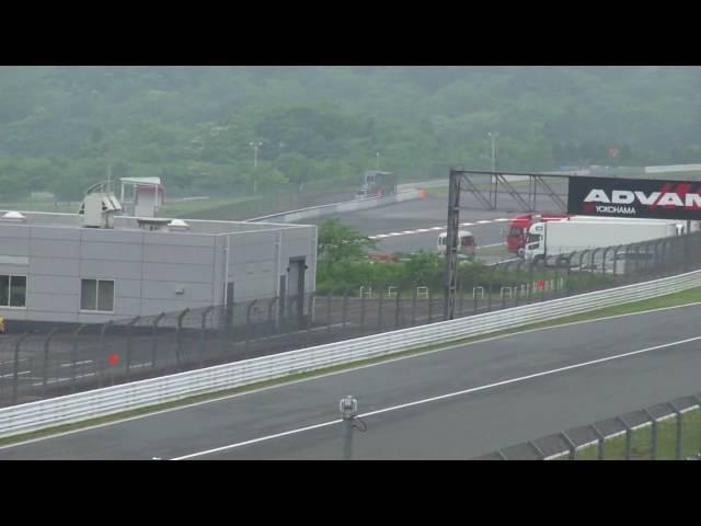 Fuji Speedway Ferrari Shifting Up