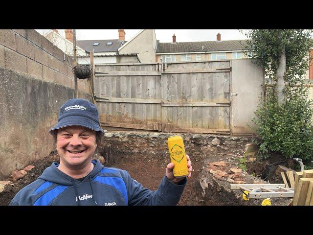 LIVE!!! Man Fills A Skip With Soil (whilst Enjoying A Friday Afternoon Beer)