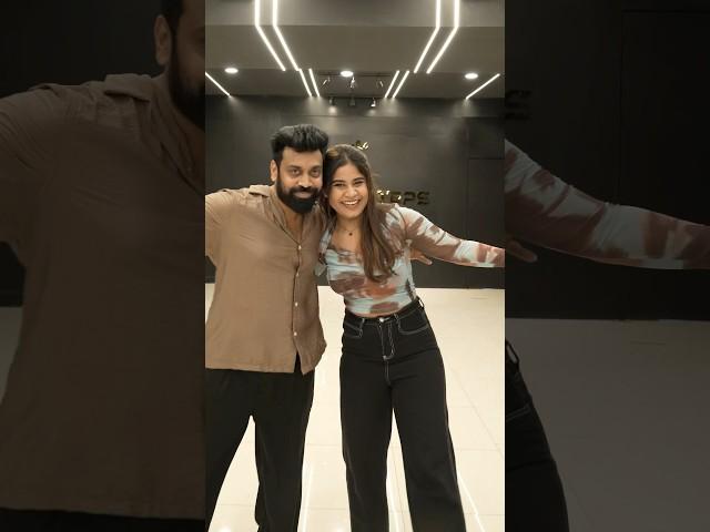 #Shaky Shaking with Swetha Naidu at Sandeep Steps Dance Academy