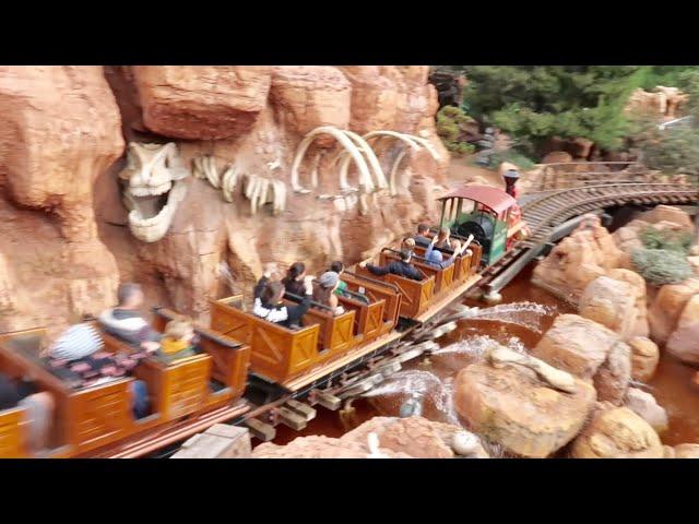 ALL DAY on Big Thunder Mountain Railroad Coaster Challenge - 30 Ride Thru’s / Every Seat Both Sides