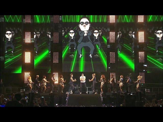 PSY - GANGNAM STYLE (강남스타일) @ Seoul Plaza Live Concert