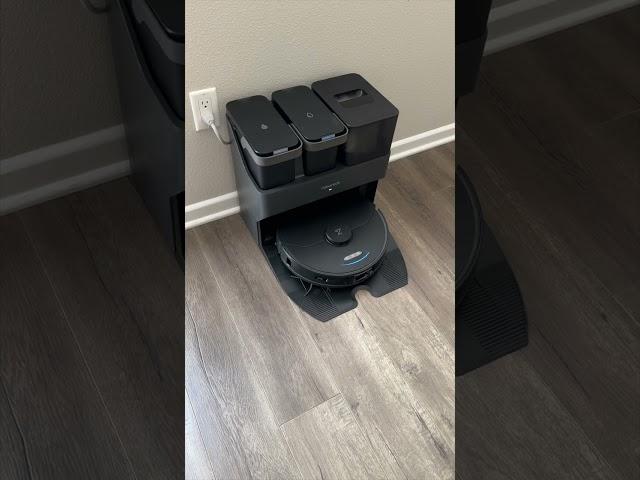 I finally bought an all in one robot vacuum & mop! Roborock S7 MaxV Ultra #shorts