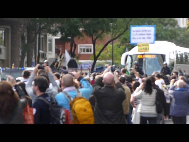 Real Madrid's bus arrives to Santiago Bernabéu