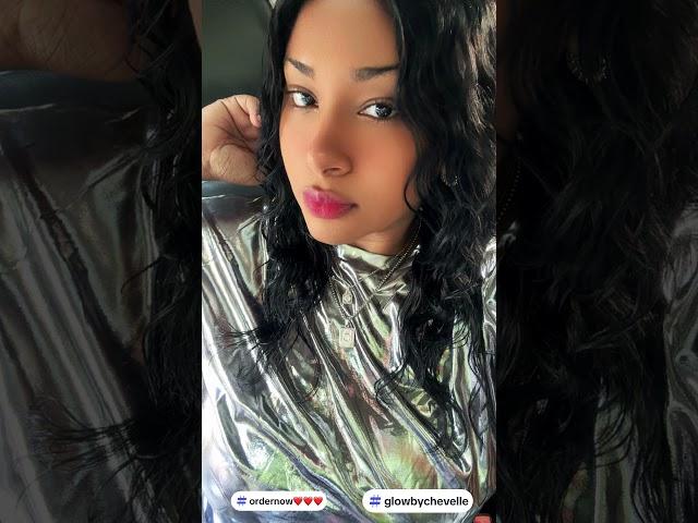 Glowbychevelle color changing lipgloss set (wearing in pic) order today on tik tok n etsy 