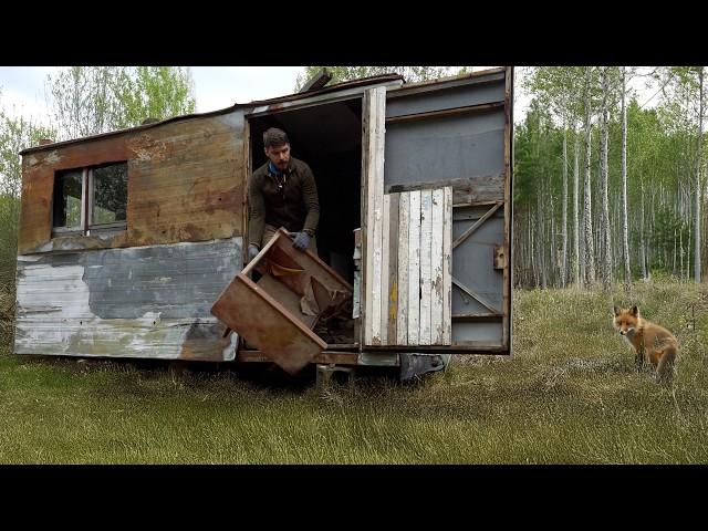 Restoring an Old Abandoned Trailer into a Free Forest Shelter | Episode 2