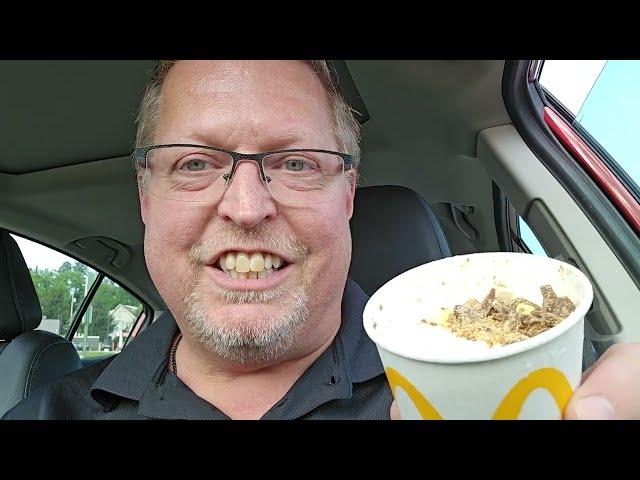 NEW McDonalds Banana Split McFlurry Review !!!