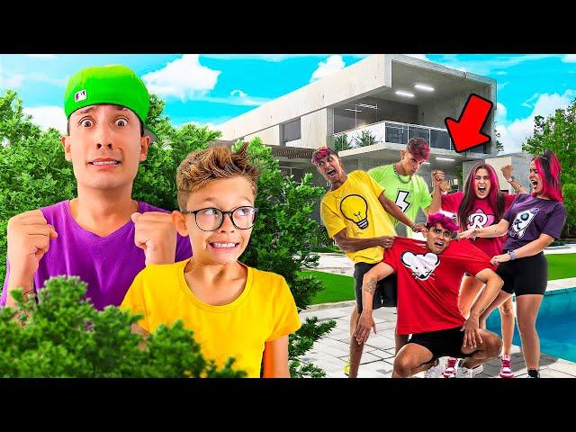 ENTRAMOS NA CASA DO YOUTUBER EMILY VICK, LEOZIN ESCONDIDO