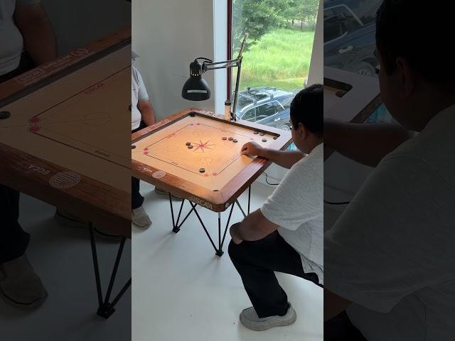 Mohammod makes 3 in a row! #carrom #billiards #games #carromking  #carromboard #competition #sports