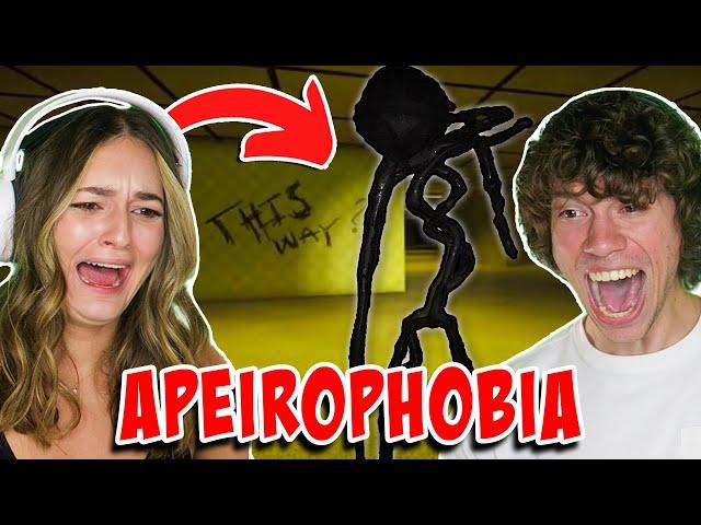 I Made My Girlfriend Play This Roblox Horror Game And She Cried... (Roblox Apeirophobia)