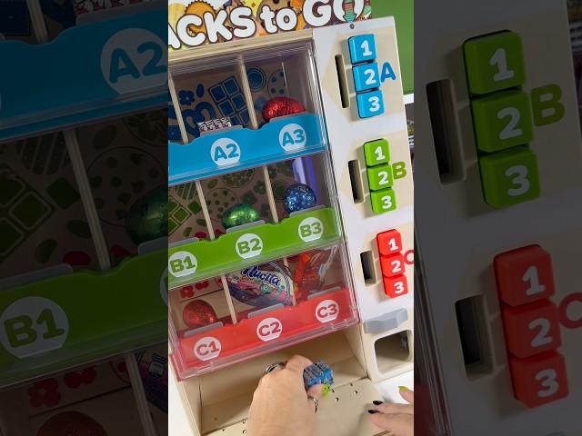 Melissa and Doug Vending Machine.. will it vend real snacks? #asmr #snacks #vending