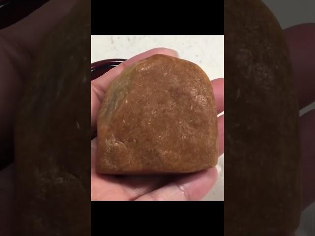 黃翡原石雕刻財神爺