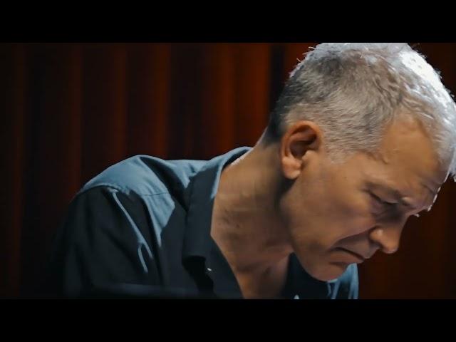 Brad Mehldau Plays The Beatles' "I Am the Walrus"