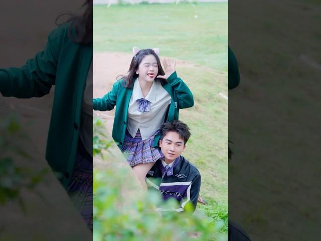 Sneaking Out of School Like Ninjas… or Not  #lilymeow #lilymiumiu  #couplegoals #schoolcrush