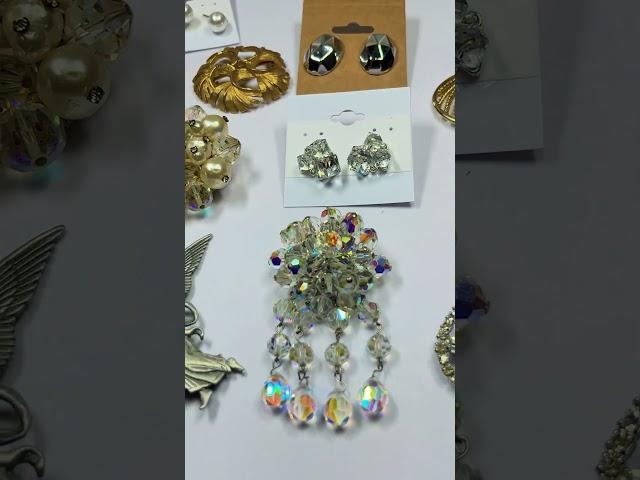 Brooches & earring haul sale coming up soon… #costumejewelry #youtubehighfive