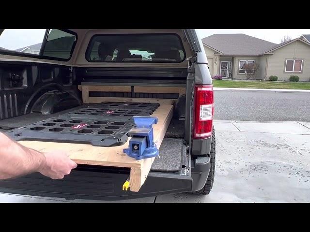 DIY bed slide with Milwaukee PACKOUT  mounting plates. Link the rails in the description