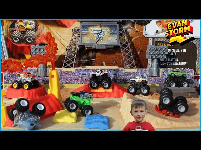 Monster Truck  Monday 4 Mystery Surprise  Mini Showdown Stadium Backyard Fun