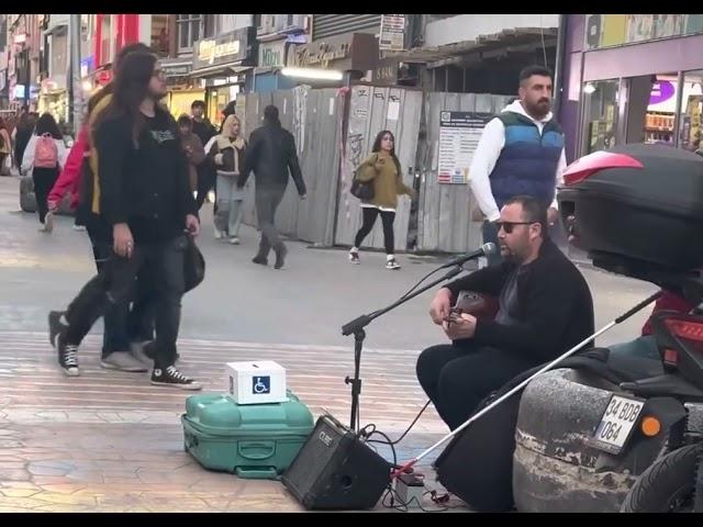 Ahmet Kaya ile sesi birebir aynı olan adam - Saçlarına Yıldız Düşmüş