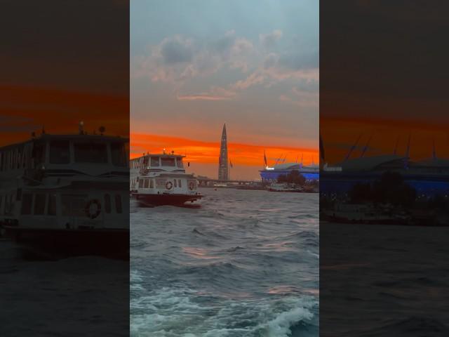 Жизнь на воде #houseboat #домнаводе #хаусбот #жизньнаводе #счастье #санктпетербург