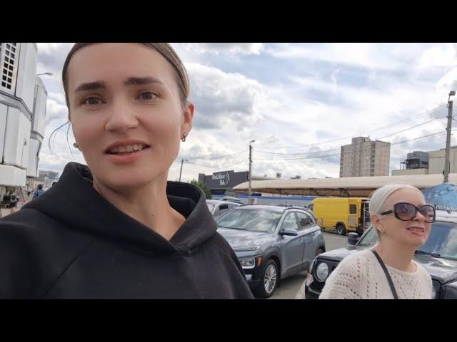 Харьков. Свекровь загнобила невестку на рынке 