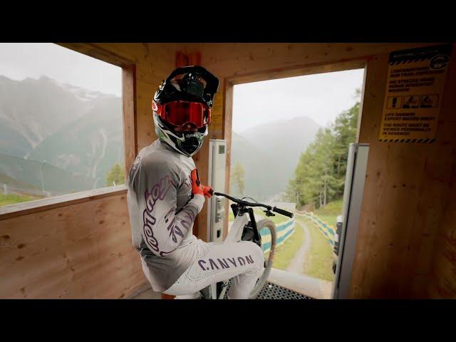 Adrenaline Junkies Unleashed: Canyon CLLCTV DH Team takes on the ultimate challenge @OLM VOLLE LINE