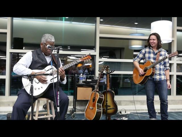 Rev Robert B. Jones & Davy Knowles - Crossroads Blues - 1/31/17 Ellis Library - Monroe, MI