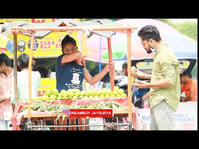 EATING FOOD AND GIVING EXTRA MONEY | A SOCIAL EXPERIMENT |TELUGU PRANKS |DREAMBOY JAYSURYA