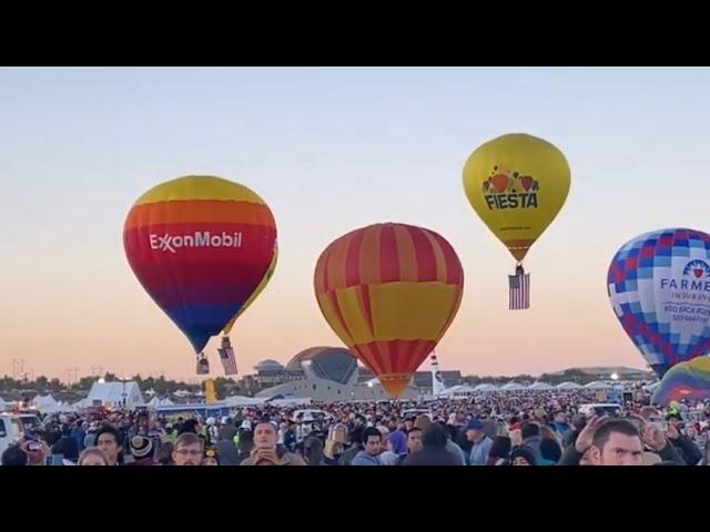 51st Albuquerque International Balloon Fiesta (Day 1, Mass ascension)