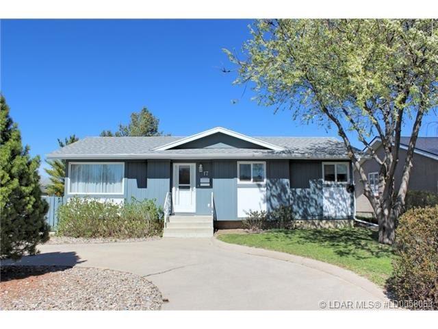 17 Park Meadows Blvd North, Lethbridge Alberta - Justin Myer