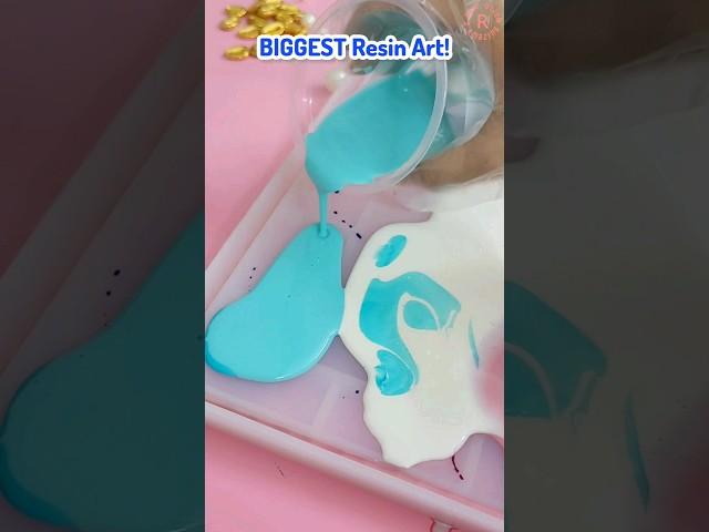 BIGGEST Resin Art!!!️ | Riya's Amazing World