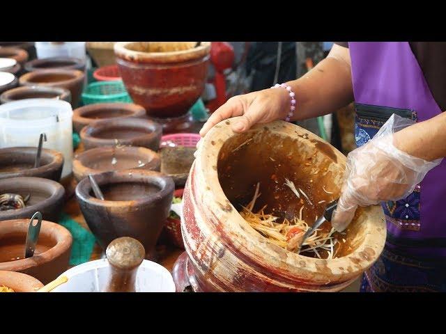 泰國街頭美食 傳統涼拌木瓜絲 臭魚海鮮 / Shredded papaya Thailand Street Food