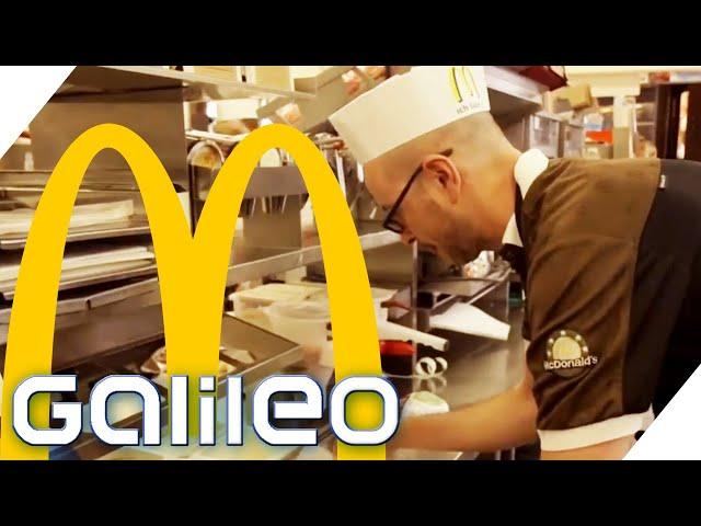 Arbeiten bei McDonald's! Wie hart ist der Job? | Galileo testet Berufe | ProSieben