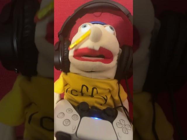 Jr roasts the noob 