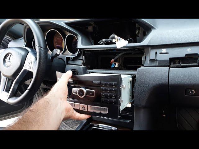 How to remove the Comand on Mercedes W212 / Removing the standard car radio Mercedes W212