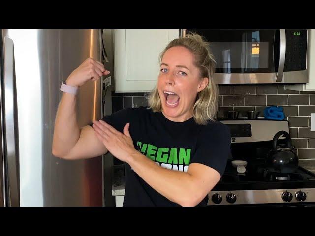 Ashley Kitchens - What To Eat as a Vegan! | Viva! & Vegan Strong PlantBuilt