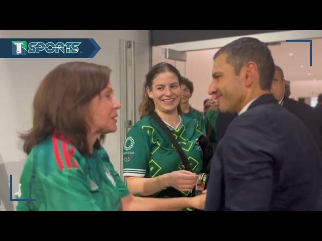 El CONMOVEDOR ABRAZO de Jaime Lozano con su FAMILIA, tras GANAR la Copa Oro con Selección Mexicana