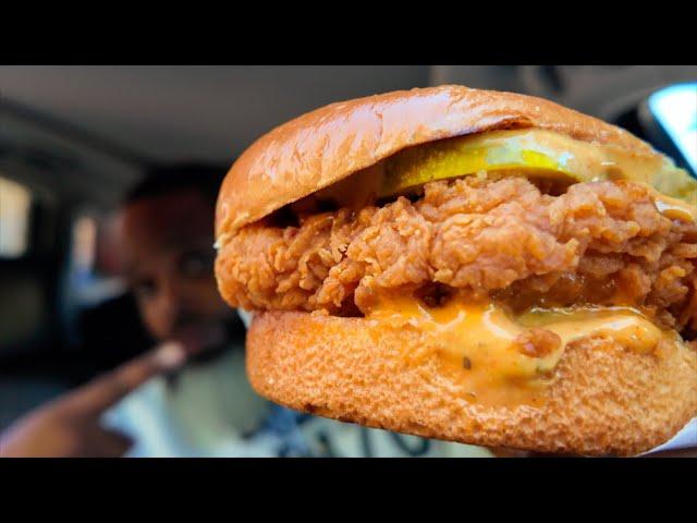 Popeyes NEW Spicy Ghost Pepper Chicken Sandwich Review!