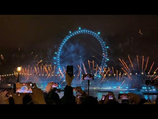 Fuochi di capodanno 2024 Londra - fireworks new year 2024 in London